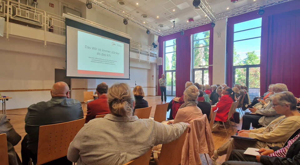 Auf großer Fahrt zum neuen Leitbild