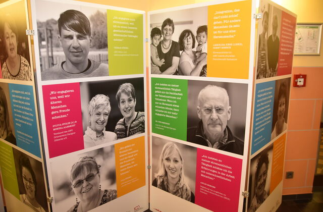 Wandtafeln in einer Ausstellung