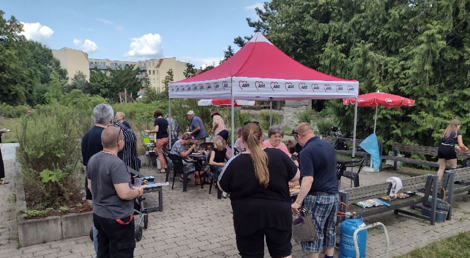 Federball und Wikingerschach im AWO Café Integra