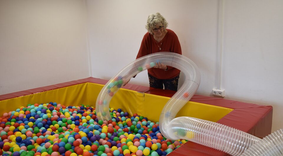 Mit Rüssel ins Bällebad