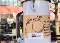 Spendenbox am Kaffeestand