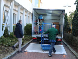 Ein LKW wird beladen