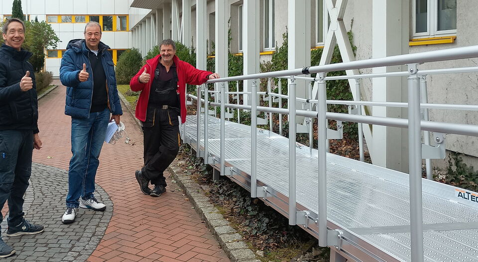 Barriere überwunden – Rampe gebaut