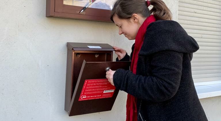 COVID-19: Nothilfe wird über Briefkästen und Telefon organisiert