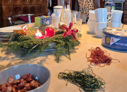 Adventsbastelei im Elterncafé