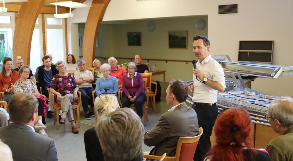 Pflege, teure Wohnungen und hungrige Kinder