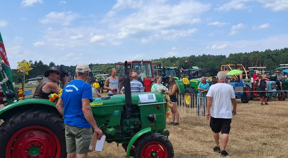 Treckertreffen der Generationen in Ragösen