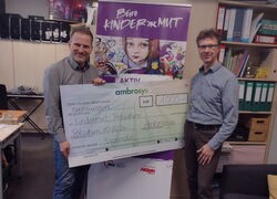 Softwarefirma Ambrosys spendet für das Büro KINDER40ar41MUT
