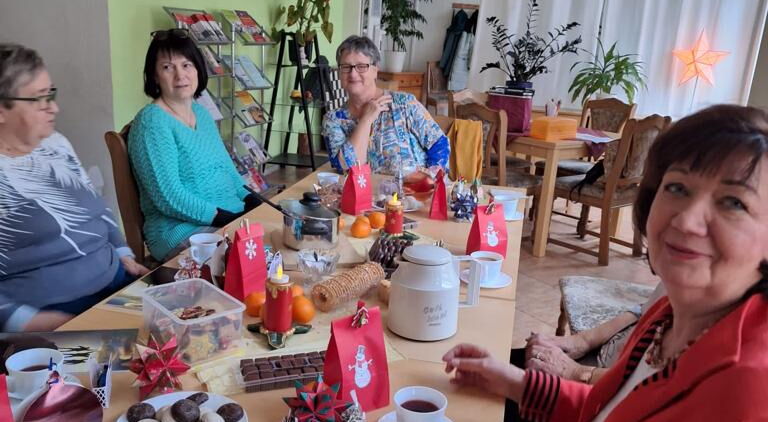 AWO Ortsvereine spenden für Büro KINDER(ar)MUT und Obdach