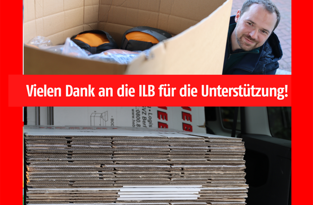 Ein Mann verläd Kartons mit der Aufschrift: Vielen Dank an die ILB für die Unterstützung