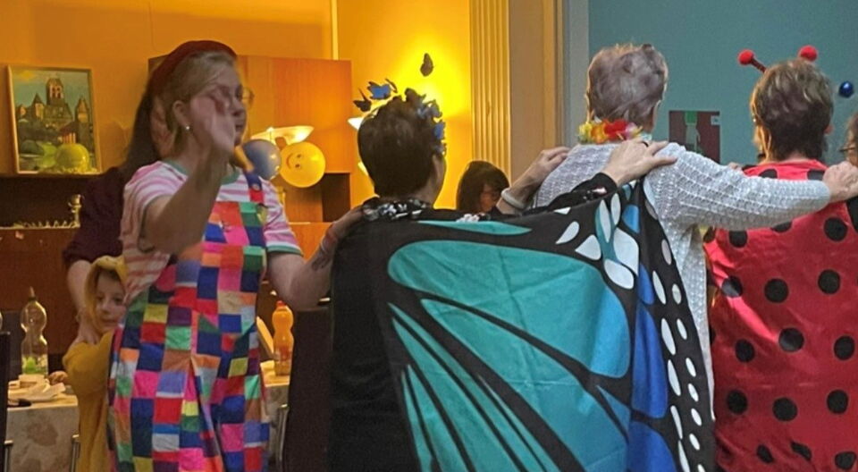 Polonaise durch den AWO Treff Brück