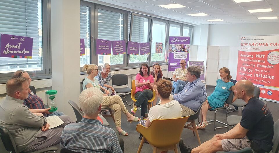 Niemand sollte auf Leistungen warten müssen!