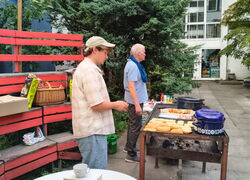 Grillfest im Erzählcafe