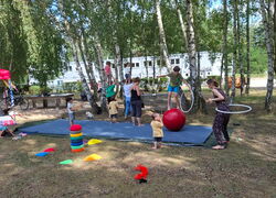 Spielen – Lachen – Sachenmachen