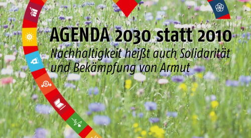 Hintergrund Blumenwiese. Ein AWO Logo Herz mit verschieden Symbolen. Text: AGENDA 2030 statt 2010