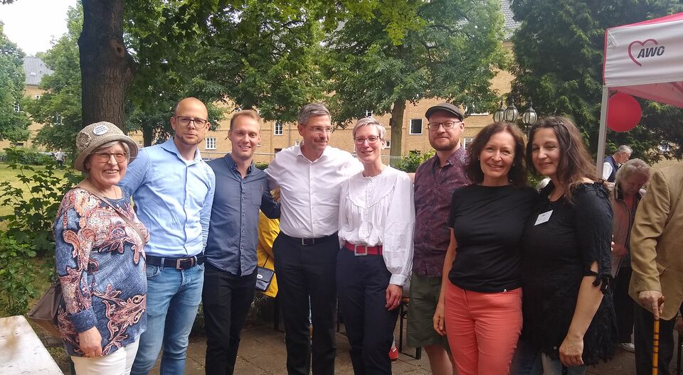 Grillabend mit Häkel-Strickhilfe und Gesangseinlagen