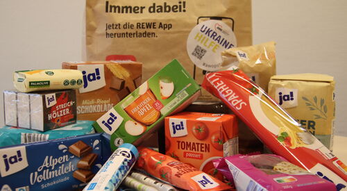 Produkte der Marke ja! von REWE, Seife, Schokolade, Spagetti, Zahnpaste