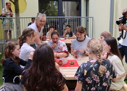 Kostenloses Mittagessen in allen Bildungseinrichtungen gefordert