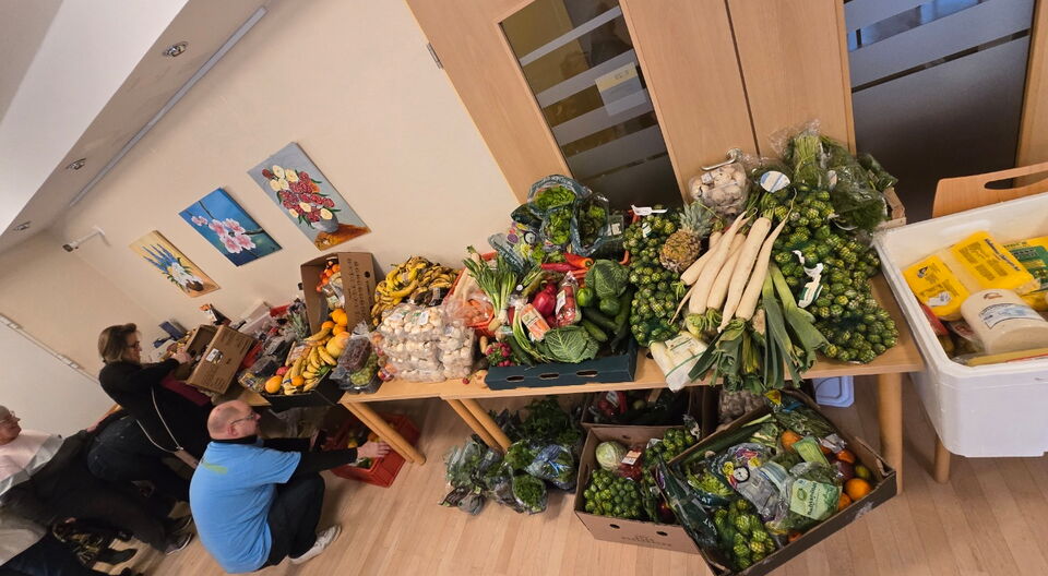 die Lebensmittelretter zu Gast bei der AWO und ihrem Kaffeeklatsch