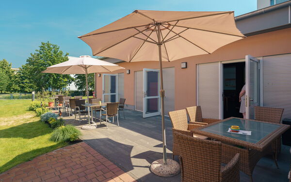 Hier sehen sie den Terrassenbereich des Seniorenzentrums Wachtelwinkel