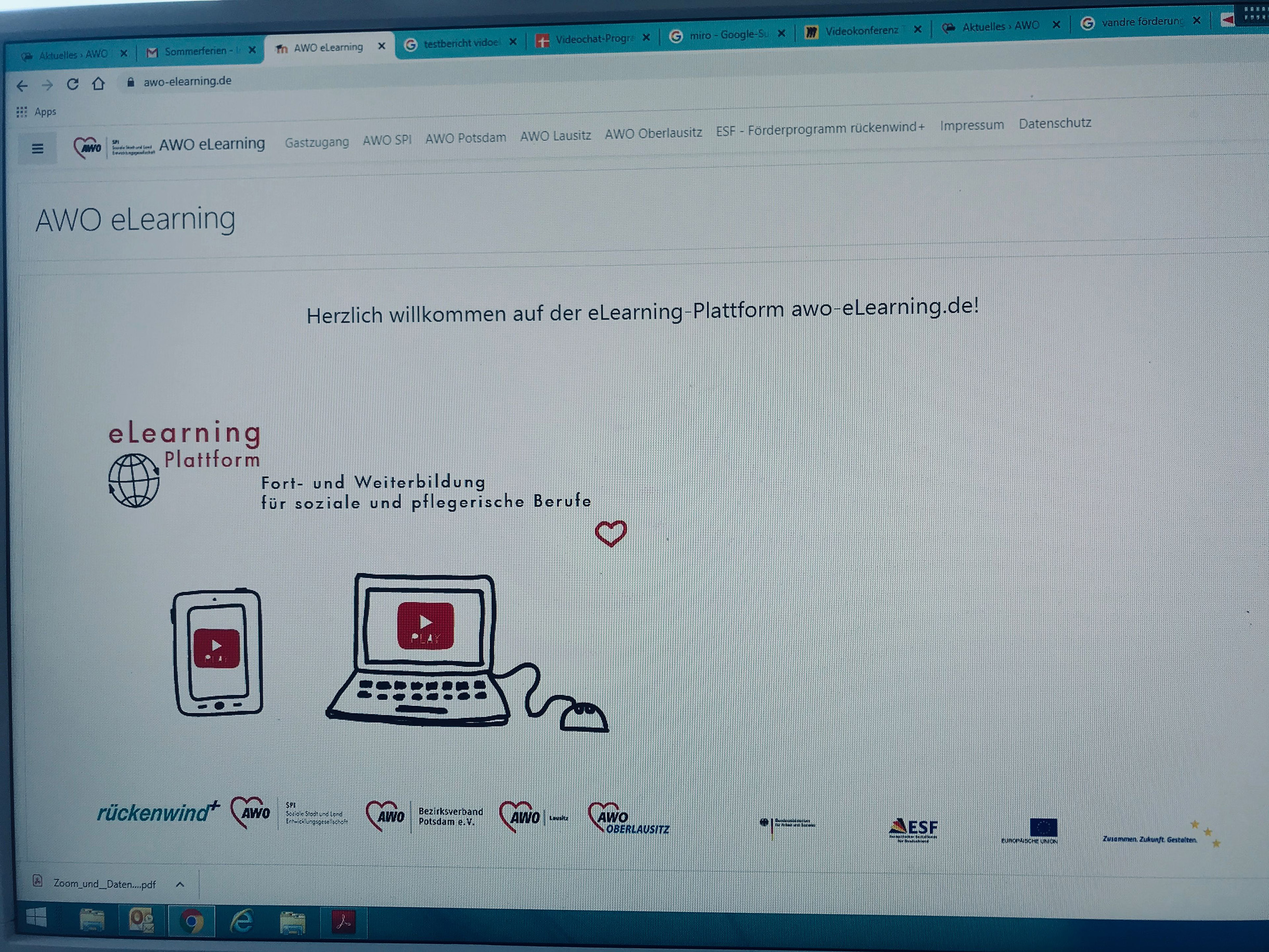 Desktop-Bildschirm. Startseite AWO E-Learning Plattform